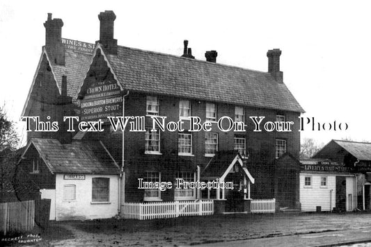 ES 5719 - The Crown Hotel, Loughton, Essex c1910