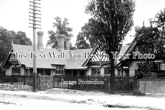 ES 5791 - Wash Road Almshouses, Brentwood, Essex