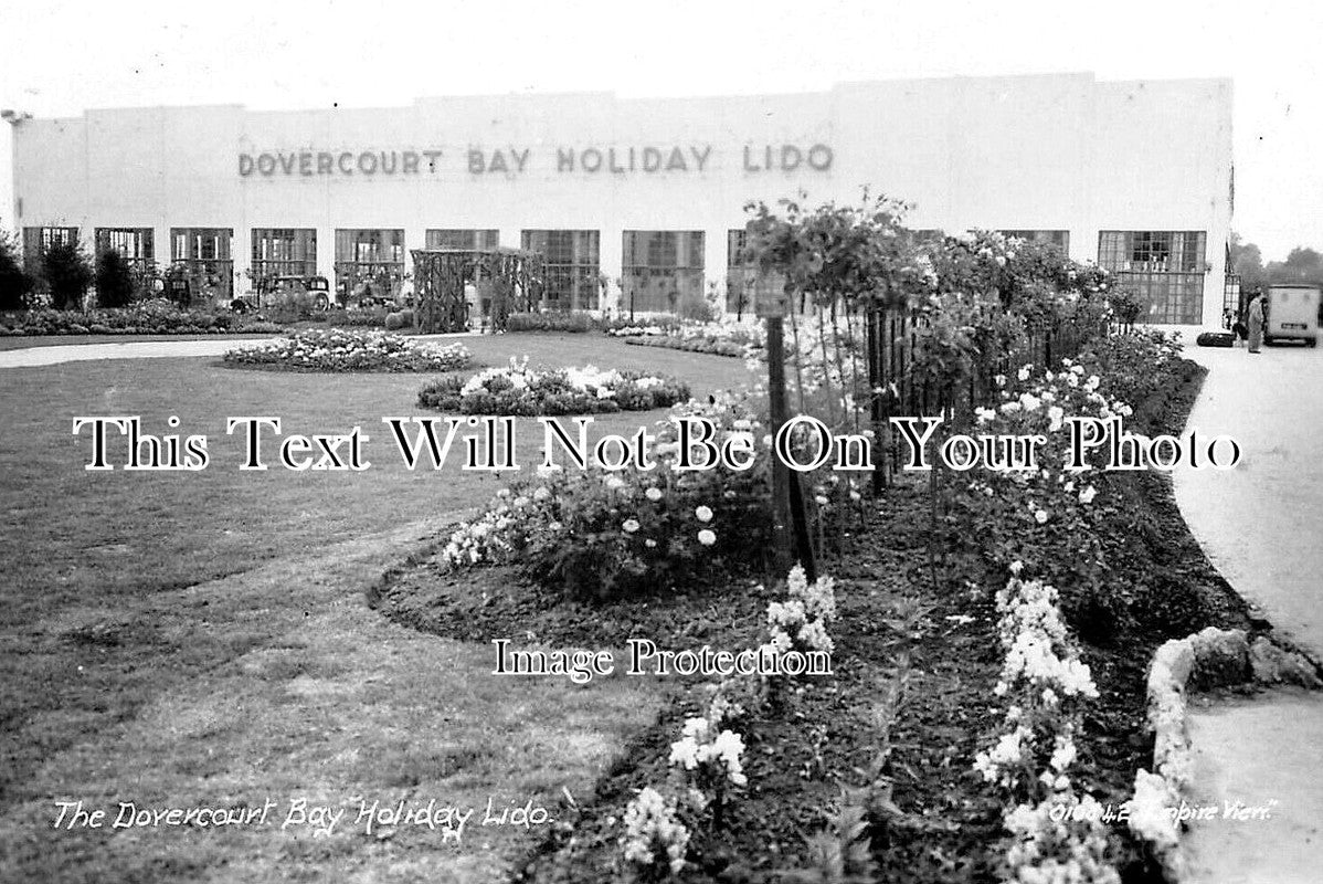 ES 5841 - The Dovercourt Bay Holiday Lido, Essex