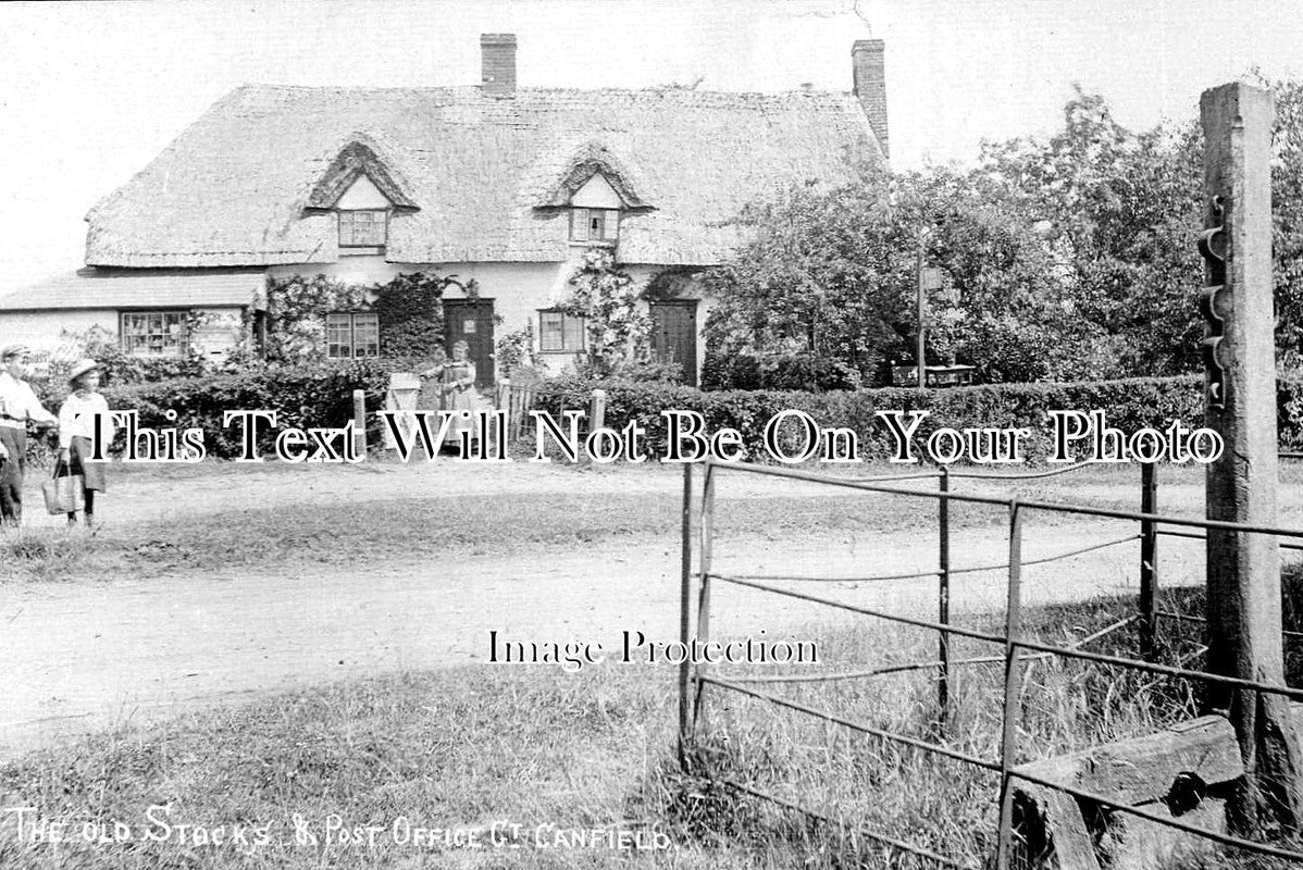 ES 5869 - The Old Stocks & Post Office, Great Canfield, Essex