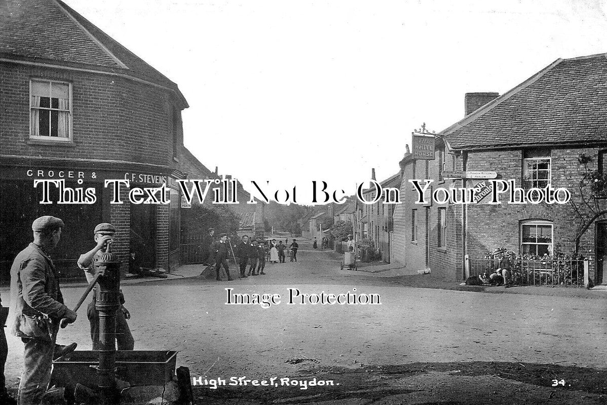 ES 6299 - High Street, Roydon, Essex c1915 – JB Archive