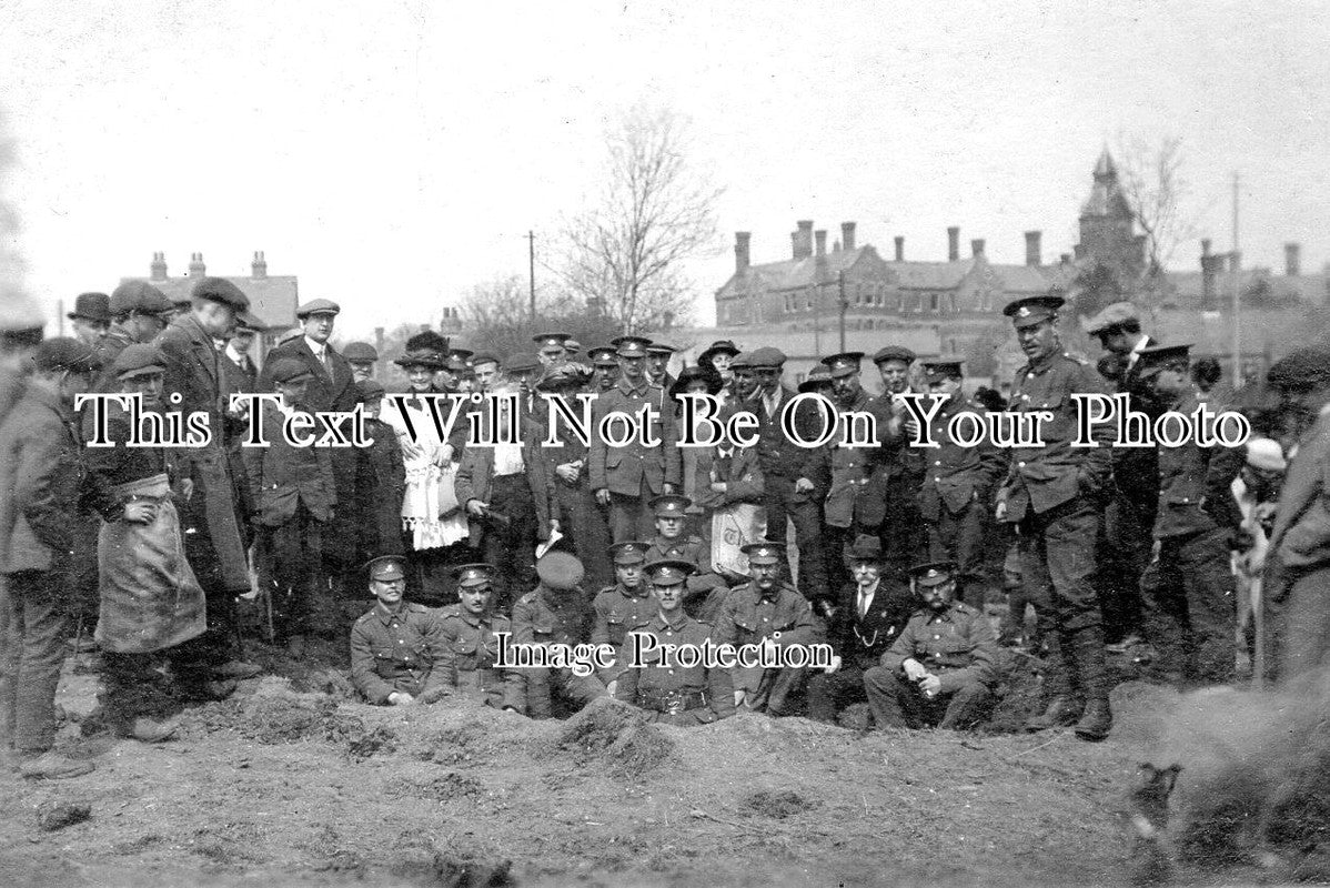 ES 6348 - Zeppelin Raid Crater On Spital Road, Maldon, Essex 1915 WW1