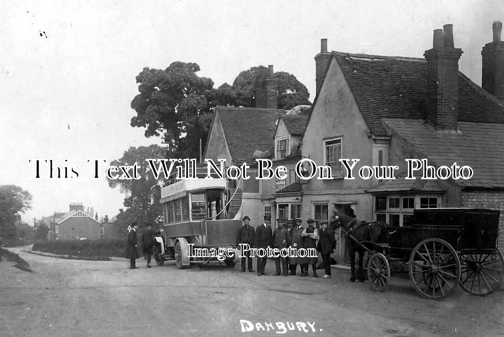 ES 650 - Motor Bus Outside Griffin Hotel, Danbury, Essex c1915