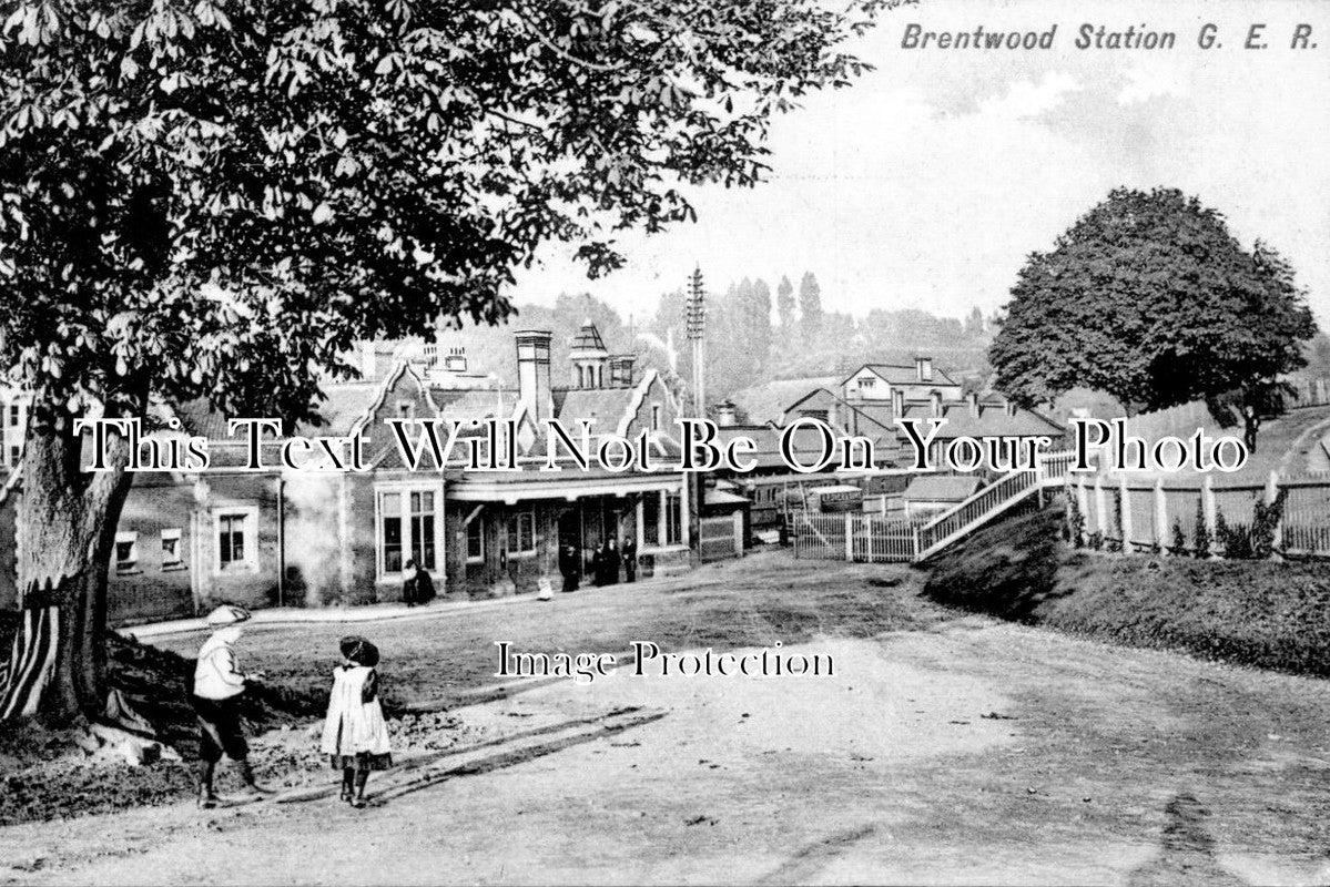 ES 668 - Brentwood Railway Station, Essex