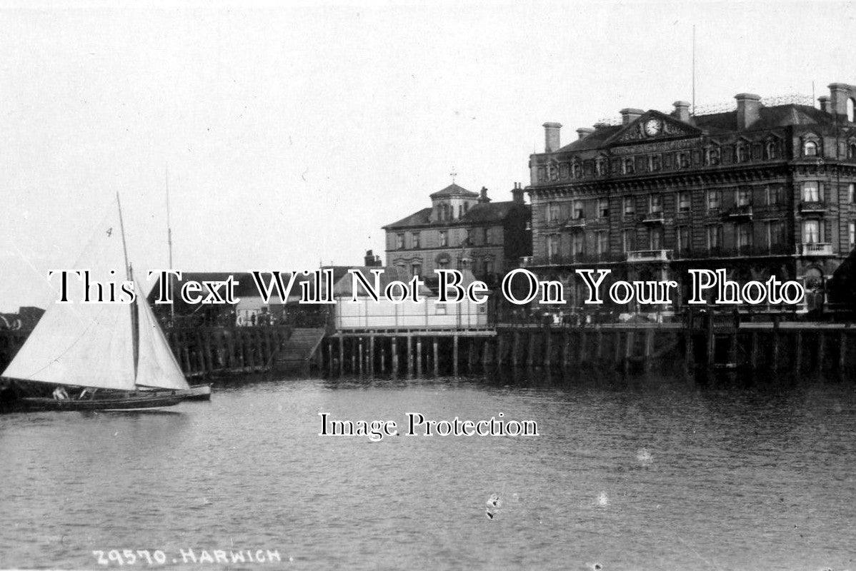 ES 743 - Great Eastern Hotel, The Quay, Harwich, Essex