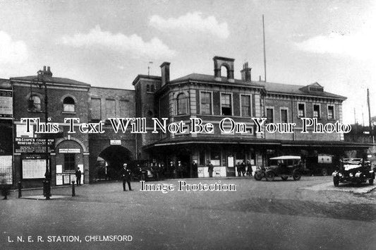 ES 758 - L.N.E.R Chelmsford Railway Station, Essex