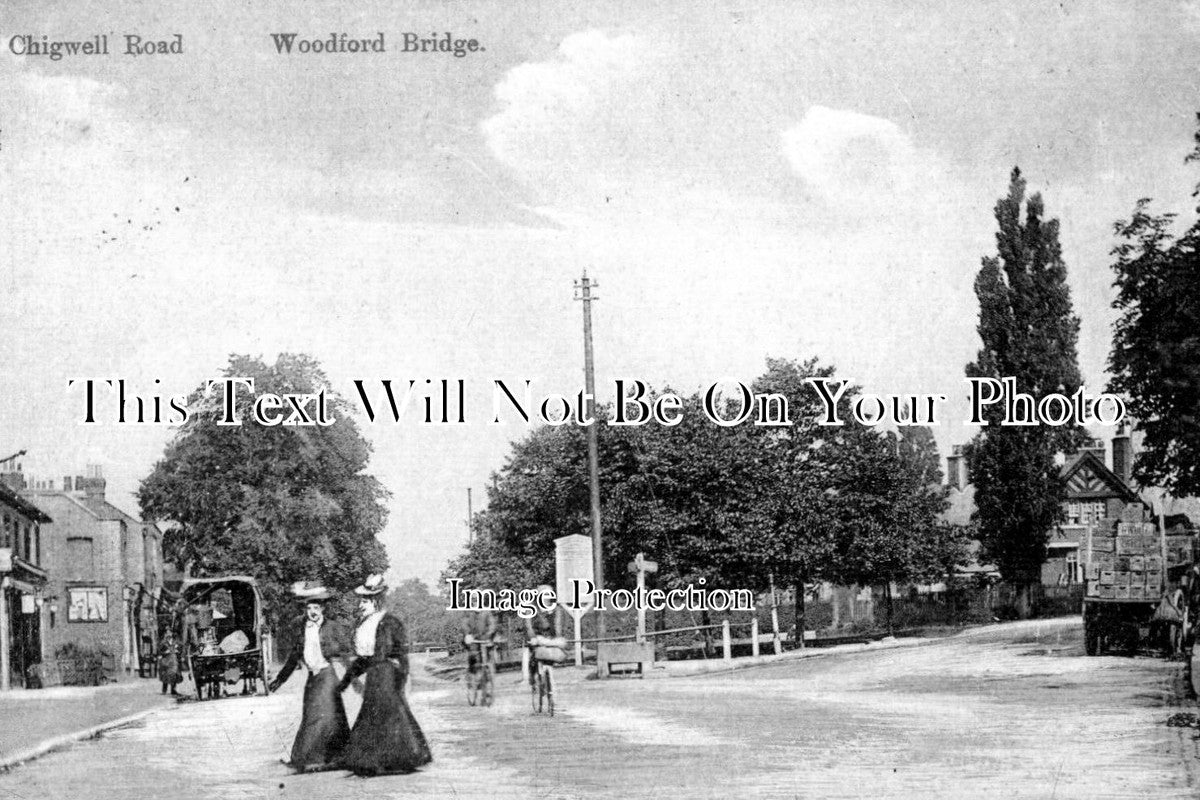 ES 762 - Chigwell Road, Woodford Bridge, Essex