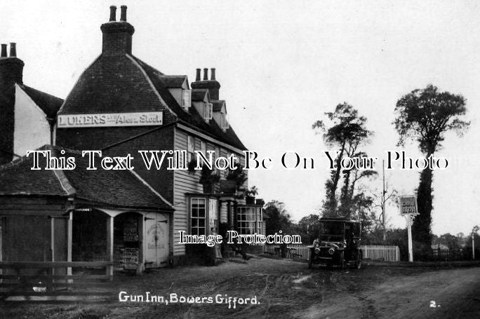 ES 804 - Gun Inn, Bowers Gifford, Essex c1917
