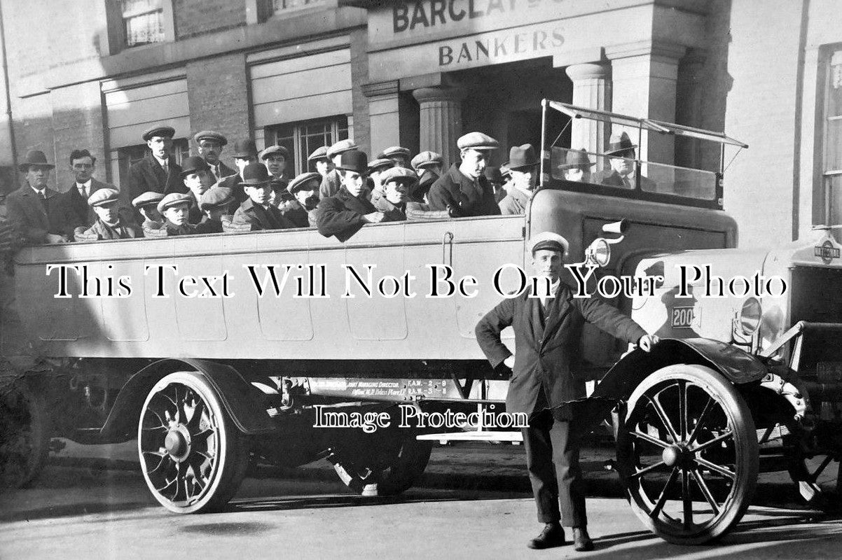 ES 844 - Charabanc, Braintree, Essex c1919