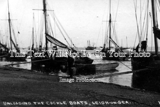 ES 990 - Cockle Fishing Boats, Leigh-On-Sea, Essex c1922