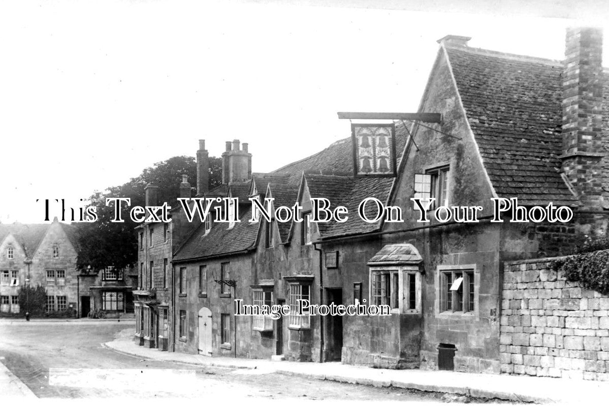 GL 1056 - Eight Bells Inn Pub, Church Street, Chipping Campden, Gloucestershire