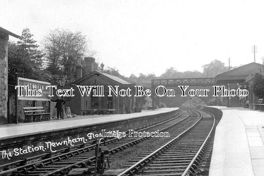 GL 1188 - Newnham Railway Station, Gloucestershire c1923