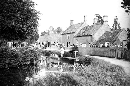 GL 1220 - Lower Slaughter, Gloucestershire c1929