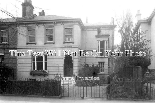 GL 1242 - St Georges Road, Collingwood, Cheltenham, Gloucestershire