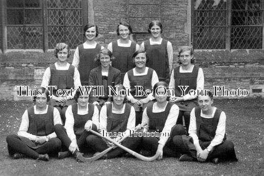 GL 1277 - Girls School Hockey Group, Bristol