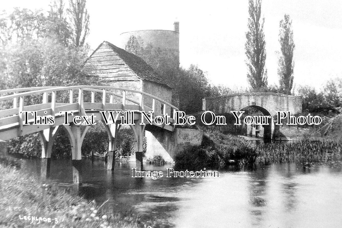 GL 1405 - Lechlade, Gloucestershire