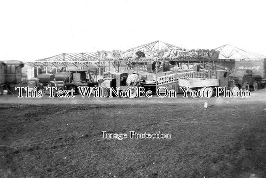 GL 1449 - War Time Fun Fair, Gloucester, Gloucestershire 1941