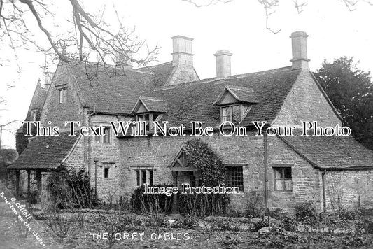 GL 1453 - The Grey Gables, Bourton On The Water, Gloucestershire