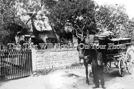 GL 1559 - Royal Mail Postman, Little Witcombe, Gloucestershire c1910
