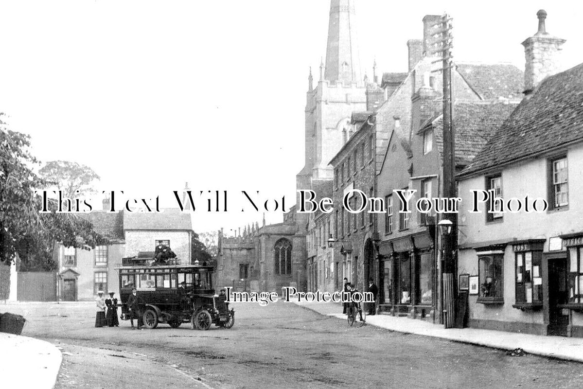 GL 1628 - Motor Bus, Lechlade Square, Gloucestershire