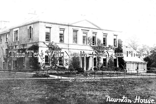 GL 1758 - Newnton House, Long Newnton, Gloucestershire