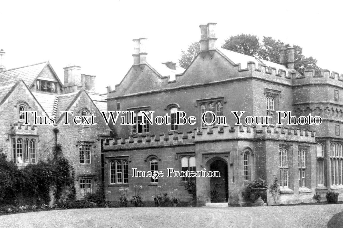 GL 1824 - Langford House Near Lechlade, Gloucestershire