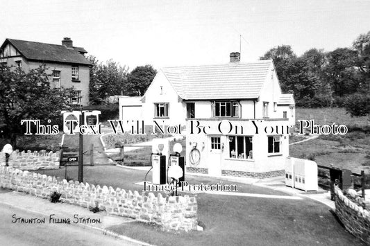 GL 1835 - Staunton Filling Station, Gloucestershire