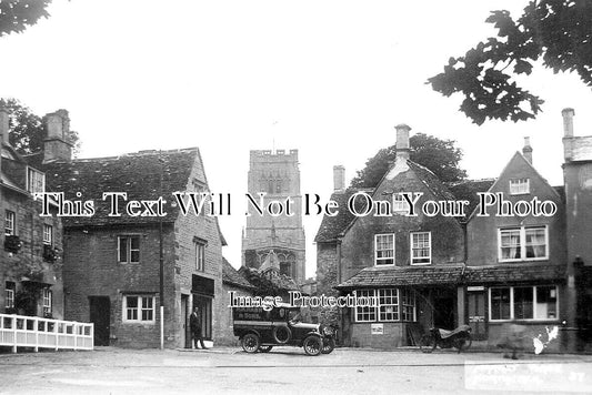 GL 2271 - Market Place, Northleach, Gloucestershire c1929