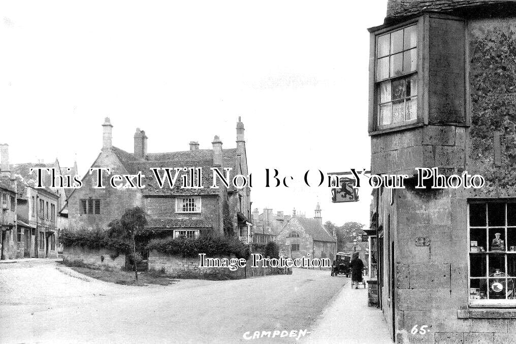 GL 2351 - High Street & Red Lion Pub, Chipping Campden, Gloucestershire