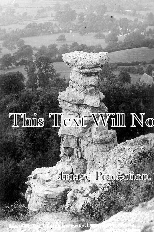 GL 2380 - The Devils Chimney, Leckhampton, Gloucestershire
