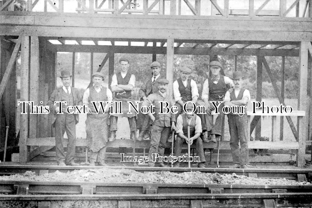 GL 252 - Building New Signalbox, Adlestrop Railway Station, Gloucestershire c1906