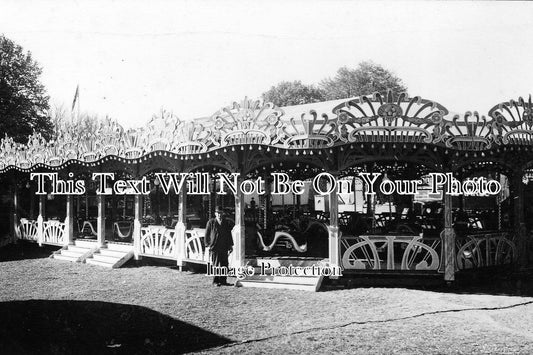 GL 304 - Fairground, Bourton On The Water, Gloucestershire