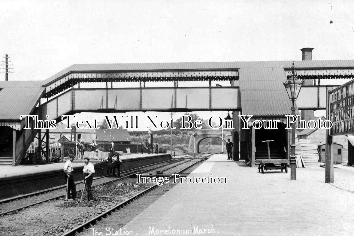 GL 430 - Moreton-in-Marsh Railway Station, Gloucestershire