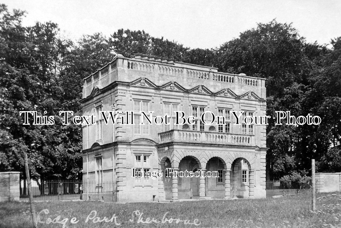 GL 539 - Lodge Park, Sherborne, Gloucestershire c1910