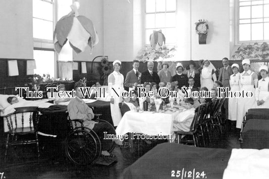 GL 889 - Bristol Royal Infirmary Hospital Christmas Day, Gloucestershire 1924