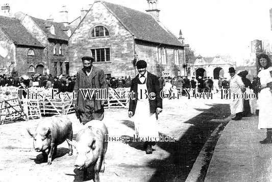 GL 910 - Pigs & Livestock Market, Chipping Campden, Gloucestershire