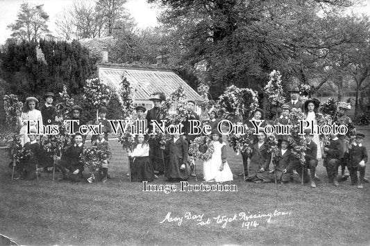 GL 912 - May Day, Wyck Rissington, Gloucestershire 1914