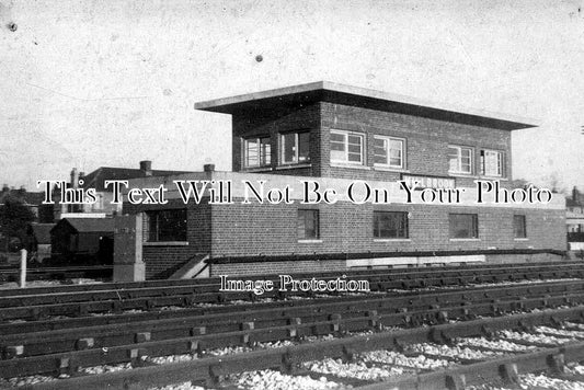 HA 1135 - Millbrook Railway Signal Box, Southampton, Hampshire c1939