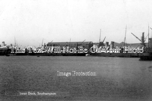 HA 1206 - Inner Dock, Southampton, Hampshire c1927