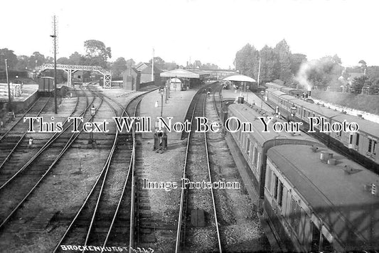 HA 1560 - Brockenhurst Railway Station, Hampshire