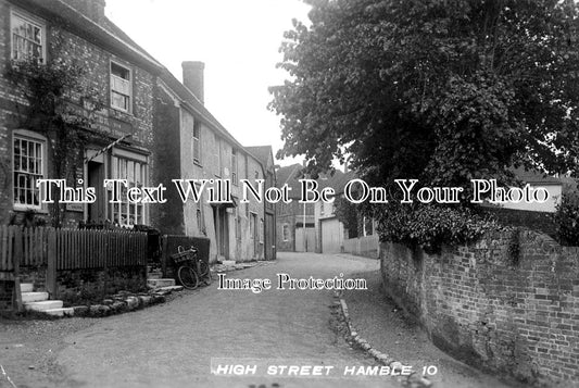 HA 1711 - High Street, Hamble, Hampshire c1928