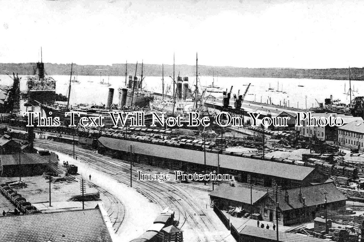 HA 2053 - Southampton Docks, Hampshire