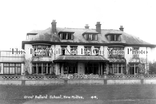 HA 2253 - Great Ballard School, New Milton, Hampshire
