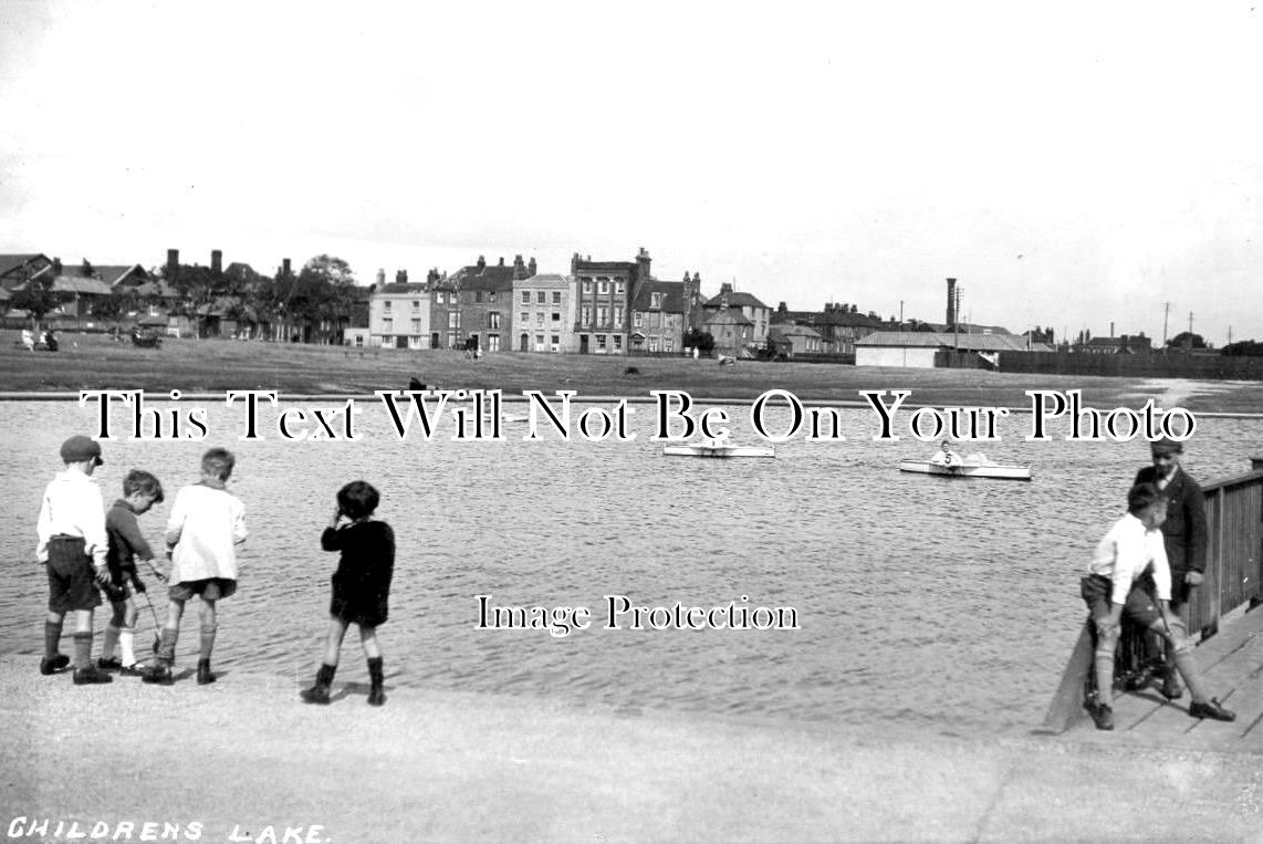 HA 2430 - Childrens Lake, Gosport, Hampshire
