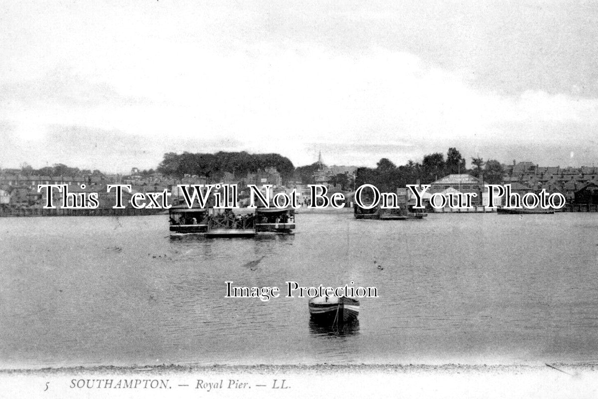 HA 2507 - Royal Pier, Southampton, Hampshire
