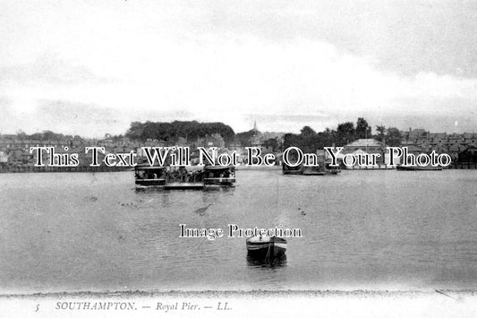 HA 2507 - Royal Pier, Southampton, Hampshire