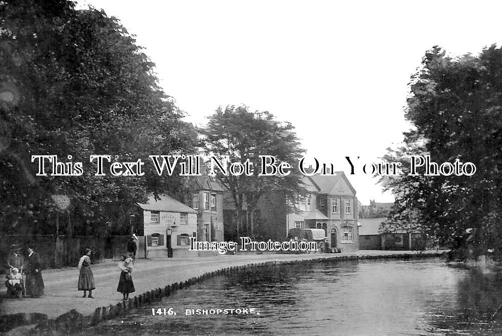 HA 2590 - Anglers Inn, Bishopstoke, Hampshire c1919