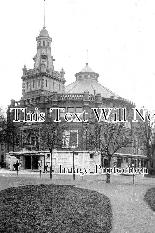 HA 2691 - The Grand Theatre, Southampton, Hampshire c1905
