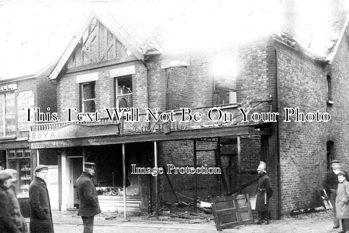 HA 2944 - Burts Newsagents Fire, Fleet, Hampshire
