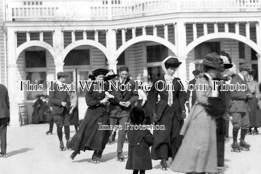 HA 3099 - Rollerskating, South Parade Pier, Portsmouth, Hampshire c1909
